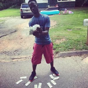 Meet your Posher, Jamias